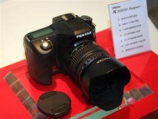 профессиональная цифровая SLR камера pentax