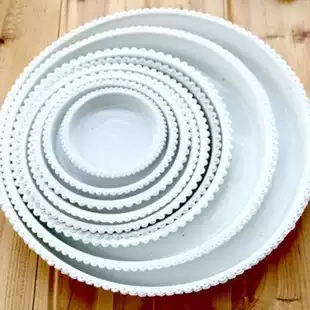 Gardening supplies flowerpot round tray plastic tray red and white specification complete lace tray from teeth edge