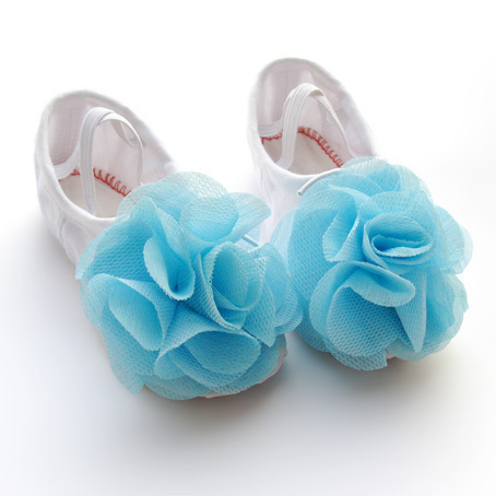 children canvas dance shoes,children dance training shoes,Cat Claws shoes,Korean flowers,soft bottom ballet shoes.