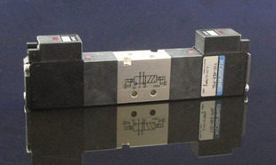 Spot A180-4E2-PSL 24V 110V 220V 220V fit Japanese small gold well KOGANEI solenoid valve