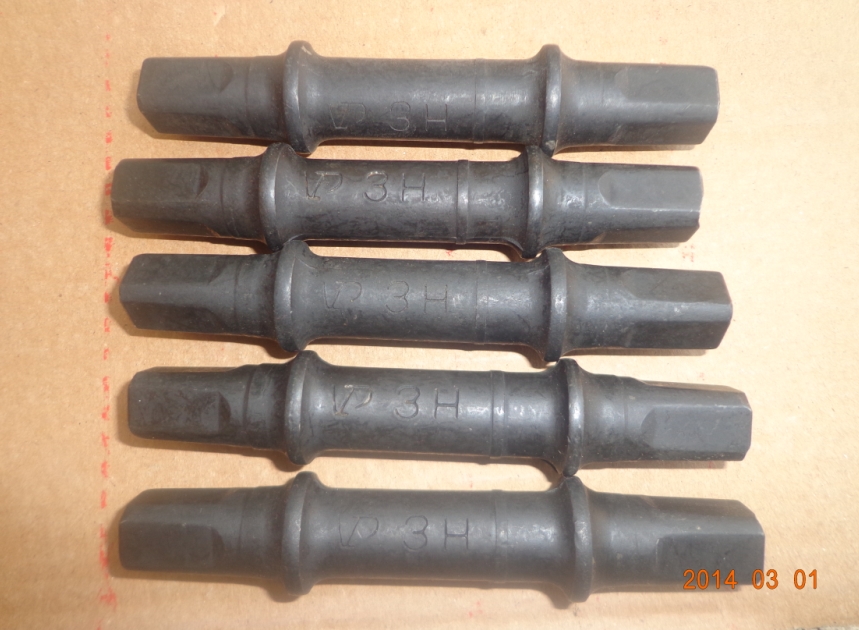 Taiwan Middle Axis Axis Mountain Vehicle Center Axis 113 length 3 yuan one