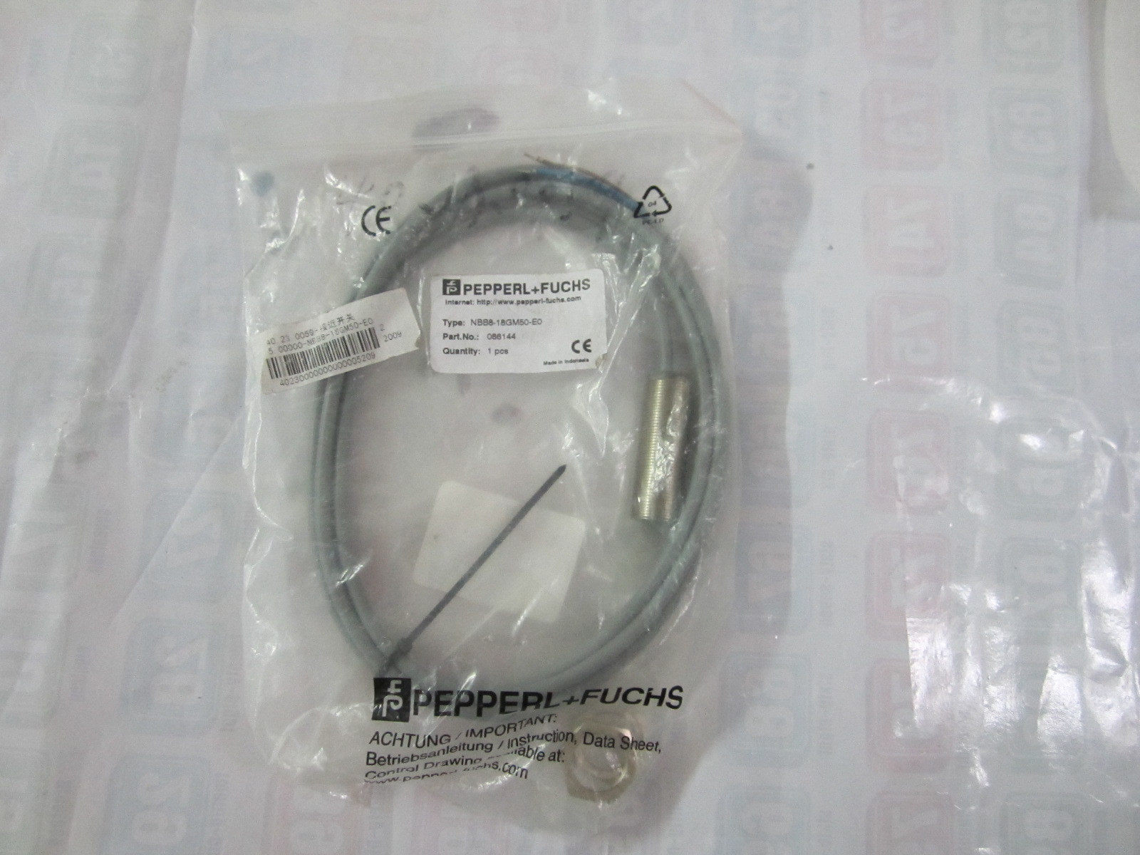 Sensors brand new original NBB8-18GM50-E0 inventory cheap to sell