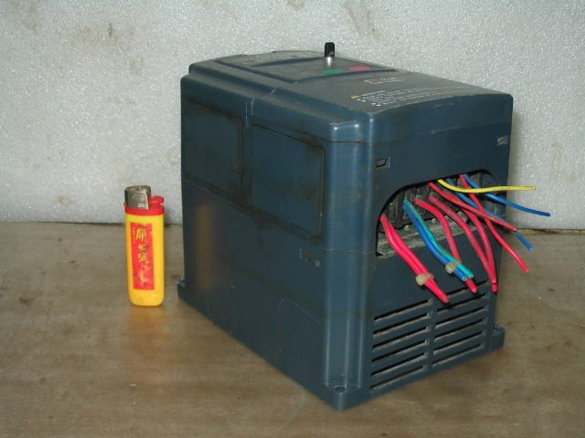 Demolition of the machine-JCOOR75A2-V1 220V 0 75KW frequency inverter-Discharge