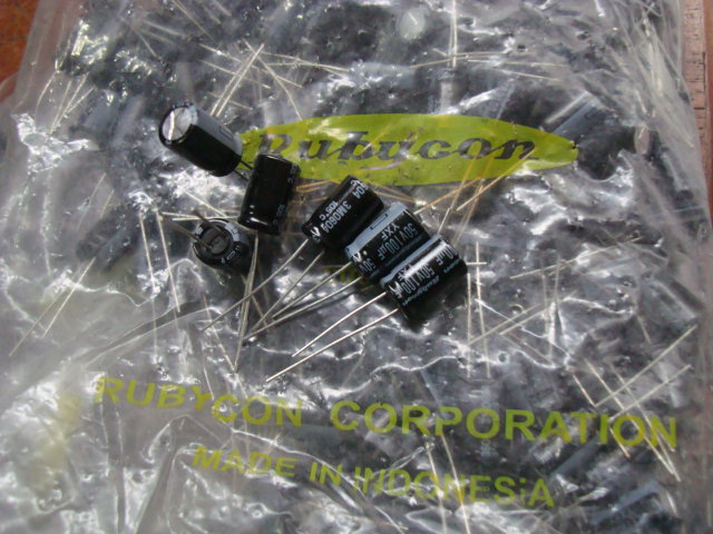 Original Rubycon Ruby YXF series electrolytic capacitors 50V 100UF totaling 2000 only = 380 yuan
