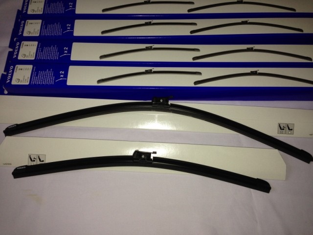 Щетки стеклоочистителя volvo xc90 2008. Щетки хс90. Щетки хс90. Volvo xc90 поводок заднего стеклоочистителя. Субару форестер 2019 дворники.