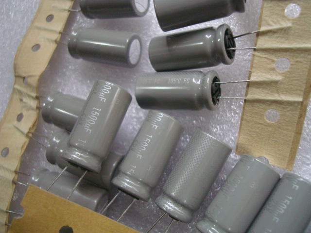 Rare original Japanese Panasonic FC series 25V 1500UF high frequency low impedance filter electrolytic capacitor