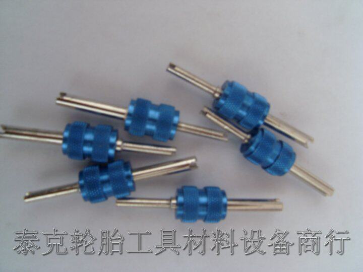 Valve core key double-headed air core key car bicycle truck can be used to deflate wrench car air conditioner