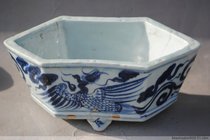 Yuan blue and white cloud phoenix pattern hexagonal incense burner
