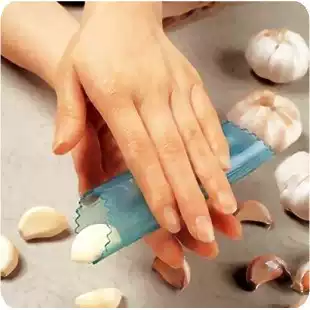 Home magic garlic peeler magic garlic stripper kitchen plastic garlic Shaver garlic press