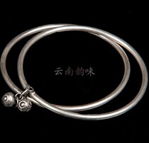 Yunnan ethnic jewelry retro original ethnic style pure handmade Miao silver white light bracelet Miao silver bracelet 1