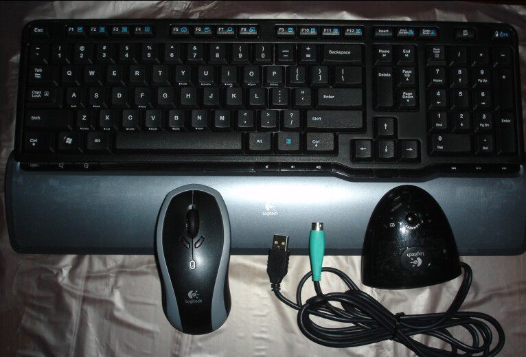 Original Logitech S520 wireless multimedia ultra-thin keyboard mouse set