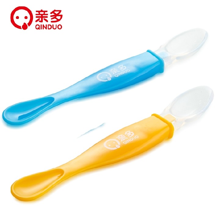 正品亲多 婴儿用品可爱方便软胶迷你 矽胶安全汤匙QD2411