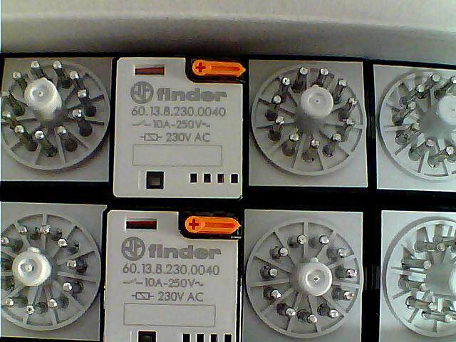60 13 8 230 0040 New original FINDER relay
