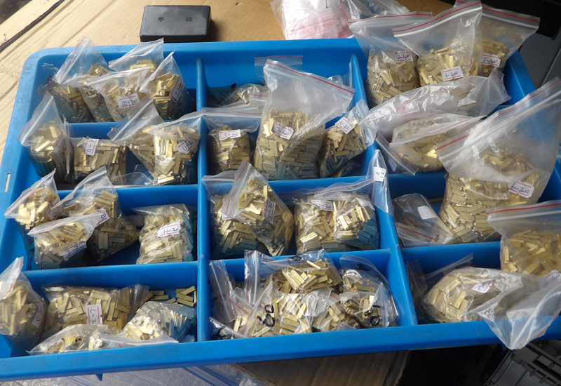 Code machine bronze word grain production date of the year Number of digital Chinese and English ribbon coding machine 2 * 4 word slot can be set-Taobao