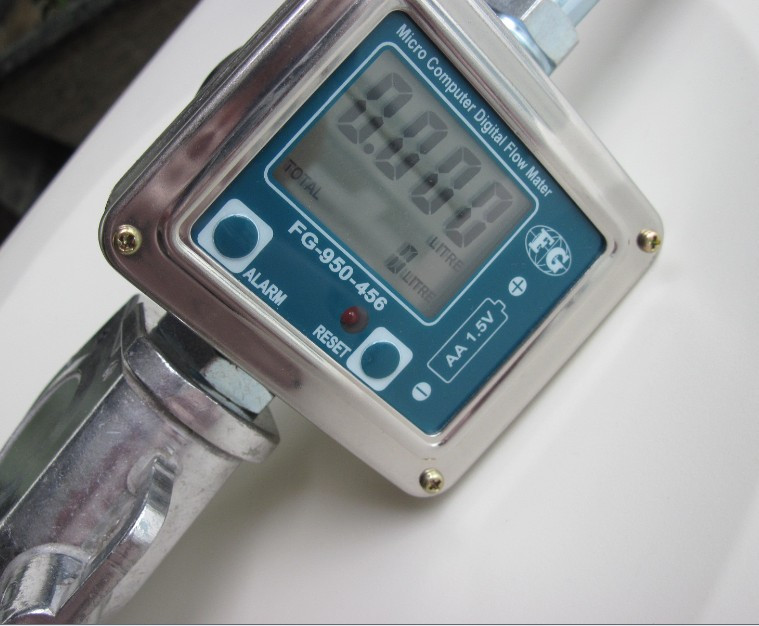 Pneumatic engine oil machine digital display metering type refueling gun Pneumatic refueling gun machine oil gun electronic flow meter electronic gun