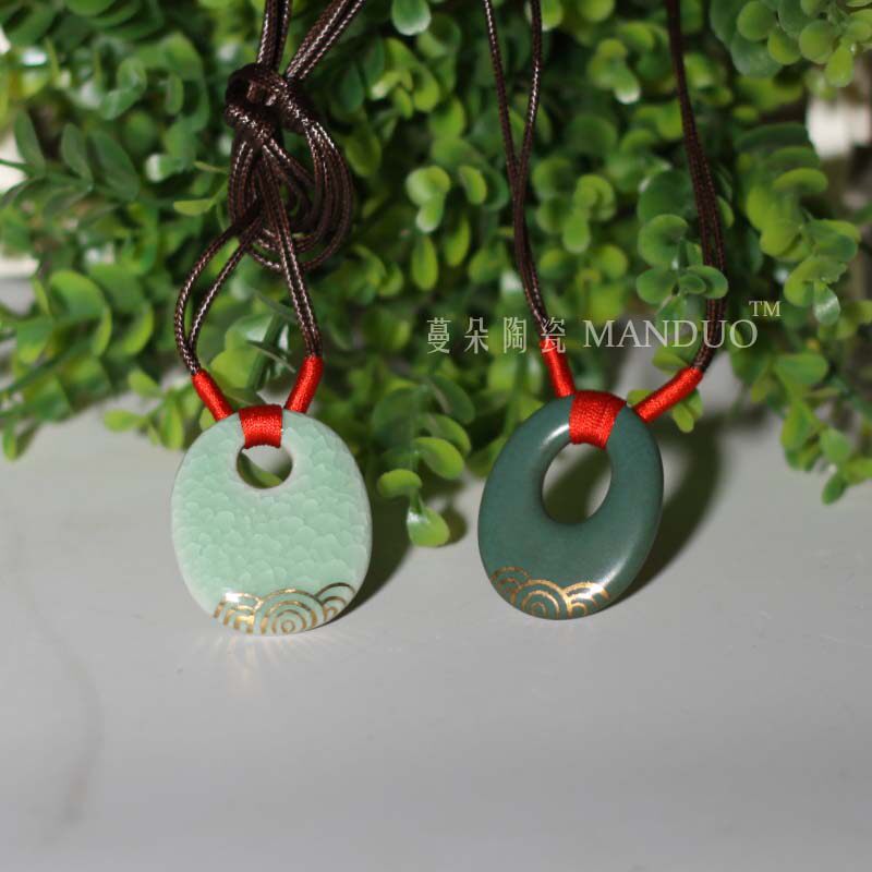 High-grade ceramic jewelry personality fashion jewelry pendant exquisite blue and white ceramic characteristic pendant M five