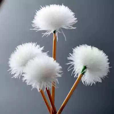 Ear picking and ear digging tools Clear water bamboo handle goose feather stick pure folk handmade fine bamboo goose feather stick ear cleansing massage