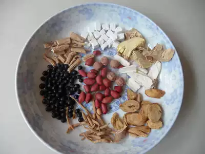 Guangdong soup, medicinal materials, soup, stew, stew, bag, children's growth soup, old fire soup