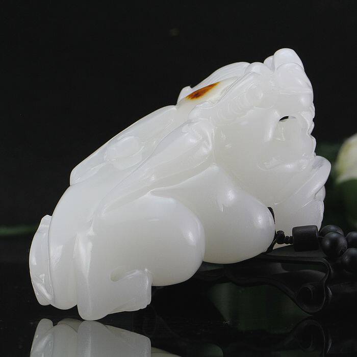 (Lingde Jade) Xinjiang Hetian jade seed material Pixiu handle Hetian Jade sheep fat white jade Pixiu handle