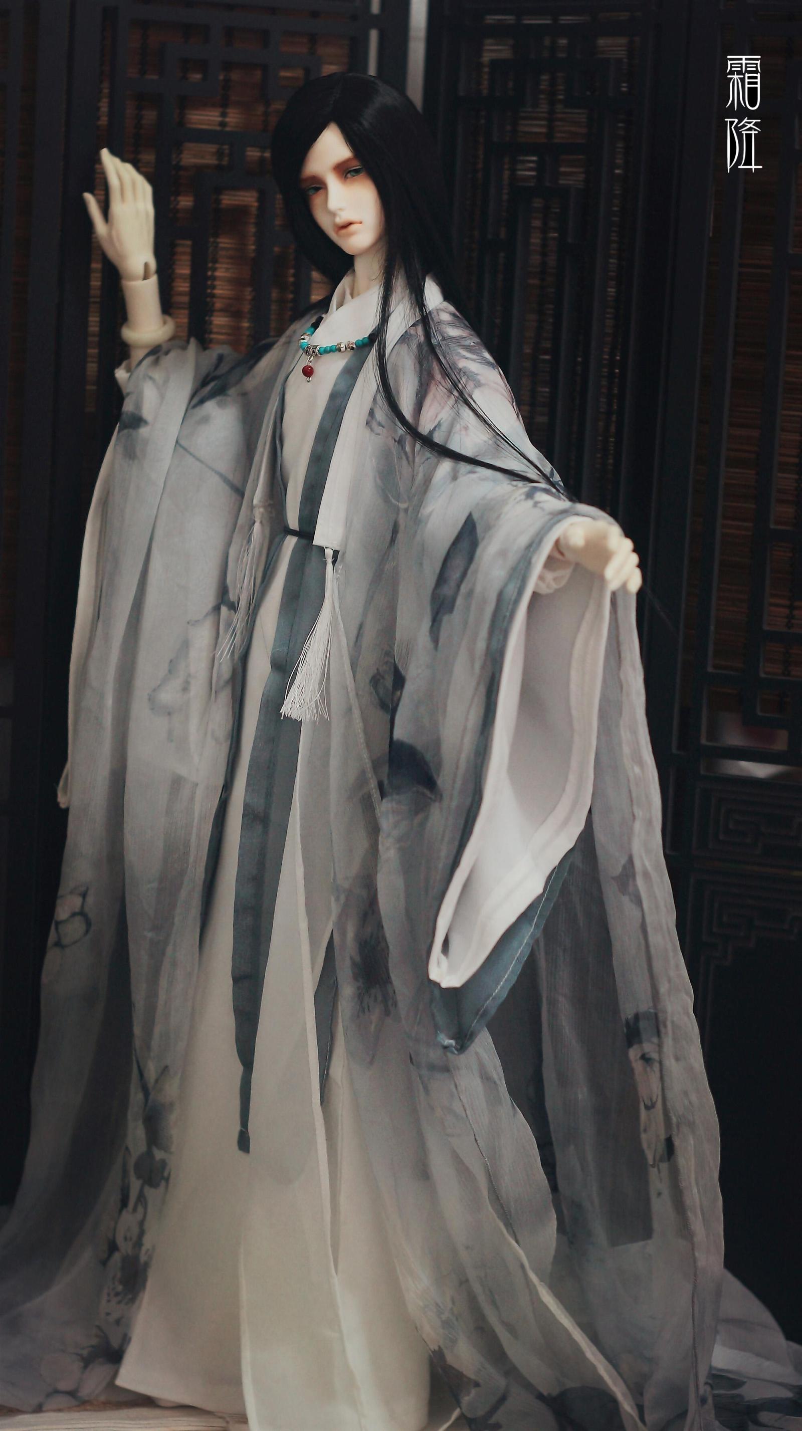 Just the display page of the clothes (sold out) When the family frosts the bjd ancient dress