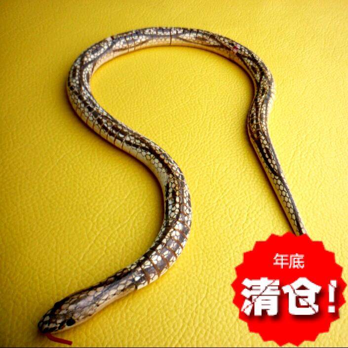 Shanghai beach sword wood snake handmade wood snake movable all handmade wooden toys realistic wood snake