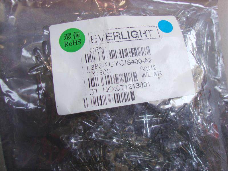 Newly imported Taiwan EVERLIGHT billion light LED lamp 5mmLED white hair yellow round head lamp bead