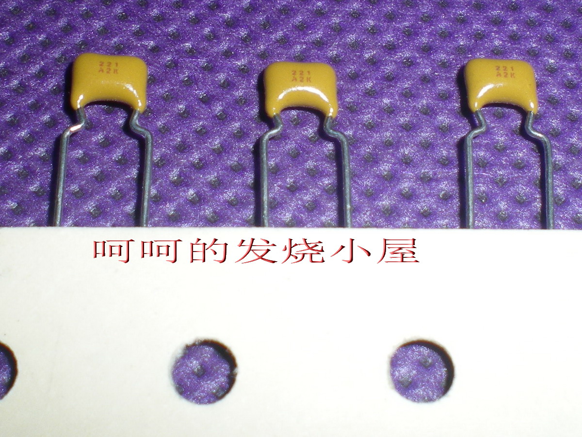 AVX 220PF C0G NP0 SR212A221 KAATR1 Ceramic Multilayer Fixed Capacitor