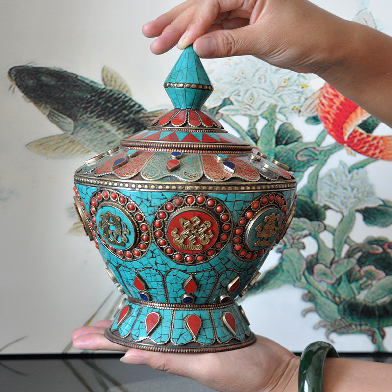 Nepal red copper green pine stone treasure bottle pure copper rice box Nepal 8 auspicious red copper bottle high 23 cm