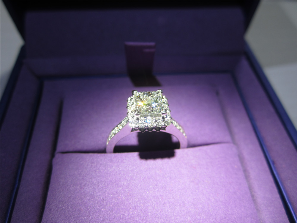 Left Pavilion and Right Li One carat princess wedding ring GIA loose diamond custom diamond Tianjin Xiaoli store