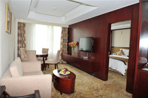The Eagle Pool Husein Grand Hotel Luxury Suite-Credit to stay