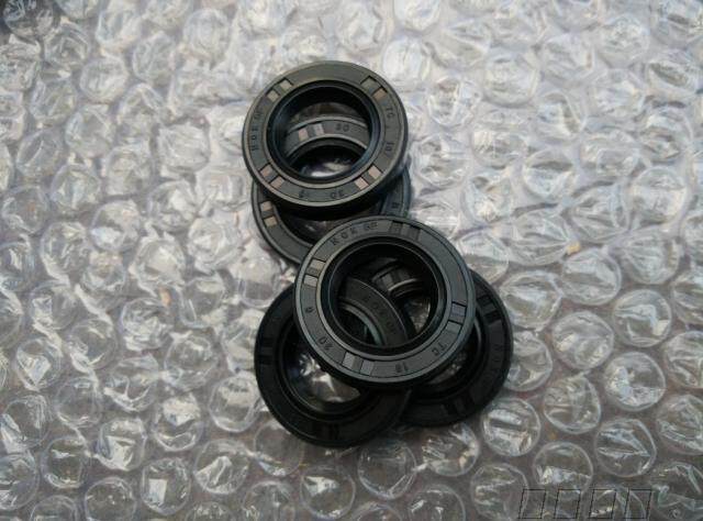 NQK skeleton oil seal 18X30X6 oil seal 18*30*6 oil seal imported rubber production of good quality