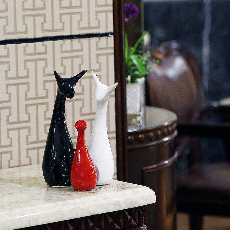 And every modern European household decoration ceramics handicraft decoration furnishing articles wedding gift three - piece sitting room
