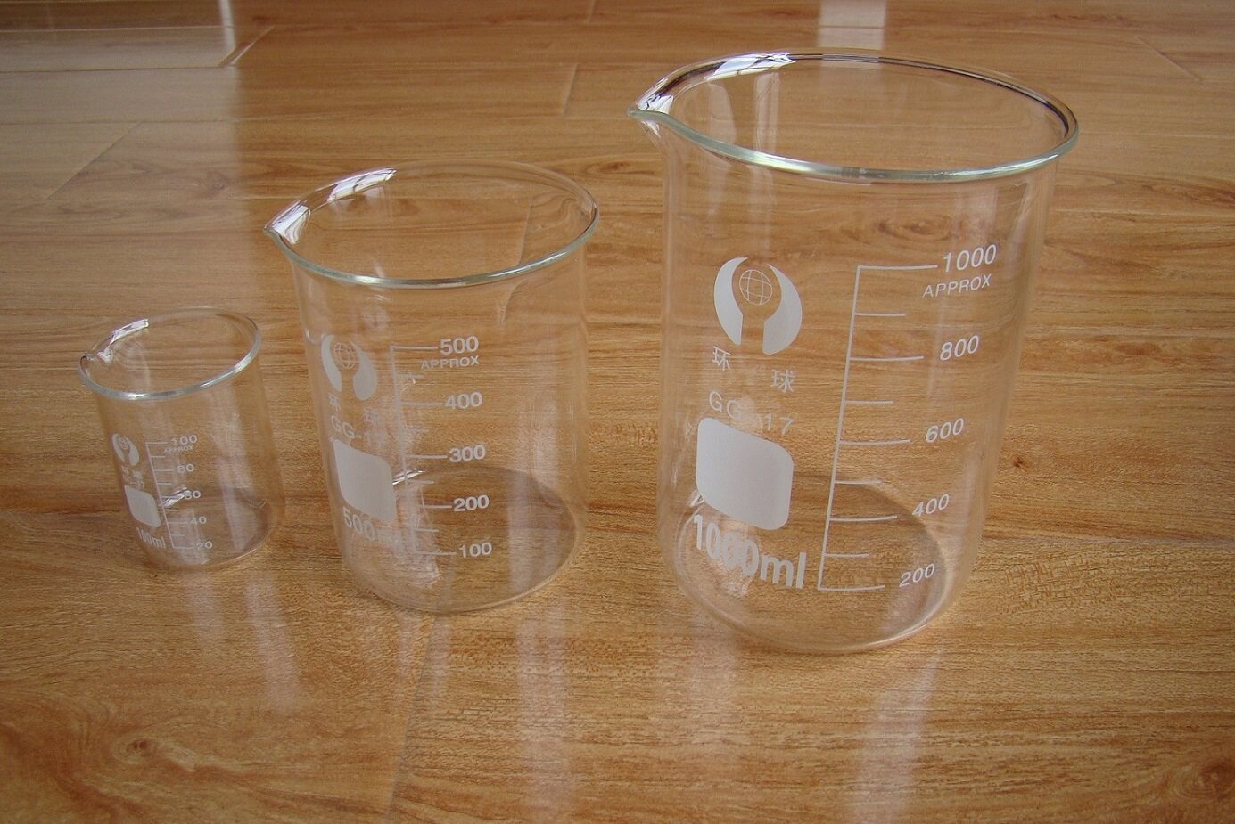 High quality glass beaker high temperature resistant scale cup thickened experimental equipment glass instrument specs complete