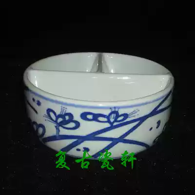 Jingdezhen Cultural Revolution Factory Porcelain, 80 s, coal kiln fired blue and white three-grid washing pen wash partition