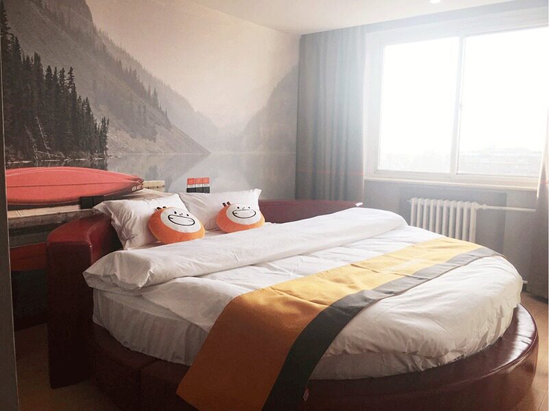 Orange Guest Hotel Hebei Baoding Zhuzhou City Longroad Shop Customs Round Bed Room