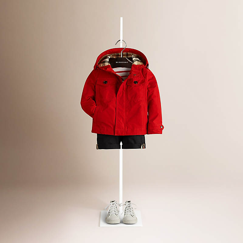 Burberry博柏利 便携式功能性连帽夹克 40092991