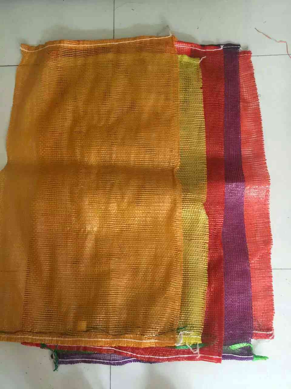 Web bag woven bag with onion potatoes loaded with fragrances and corn vegetables fruit mesh bag orange net bag