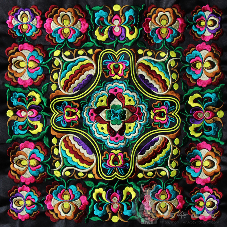 Ethnic machine embroidered embroidered embroidered embroidered embroidered embroidered surface featured gift home ornament 36 * 36cm