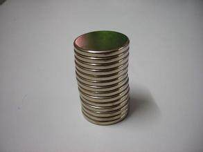 Rare earth permanent magnet Ru iron boron powerful magnet strong magnetic strong magnetic rod magnet round D12 * 1 5MM magnetic sheet