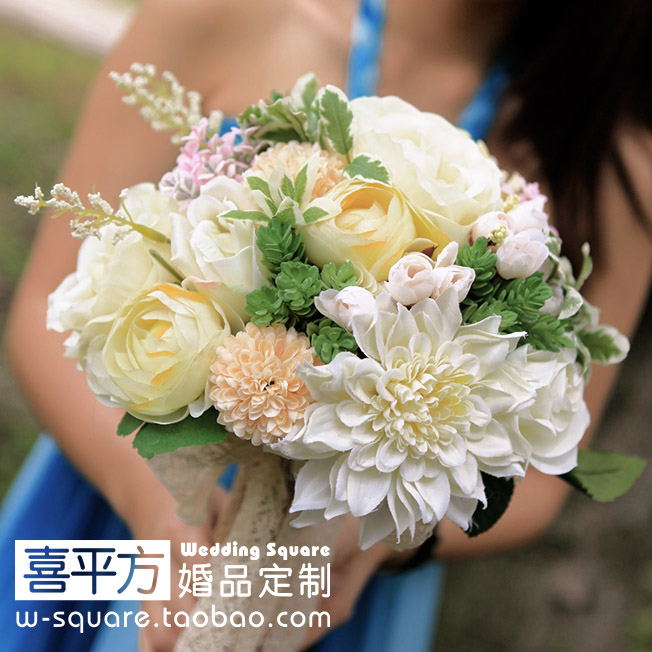 (Happiness Squared) Champagne White Hands to Fancy Wedding Hands to Fancy High-end Bridal Bridesmaids to Fancy Western-style