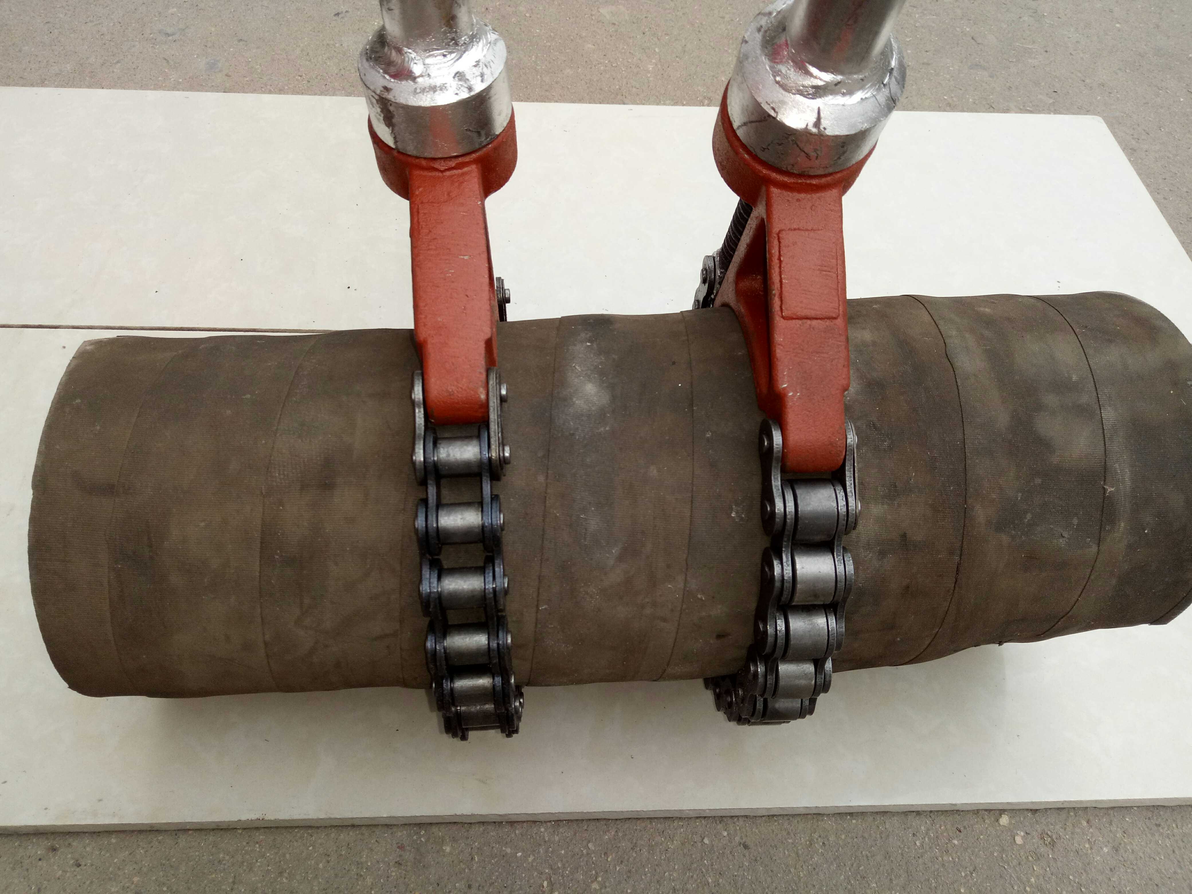 Bulk cement tank truck accessories chain clip hit ash pipe card truck truck hoop ball enlarge chain clip