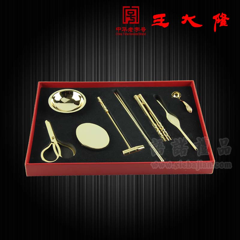 A century-old shop Wang Dalong crab eight-piece stainless steel gold-plated crab eating tool set Eight-piece crab tool set