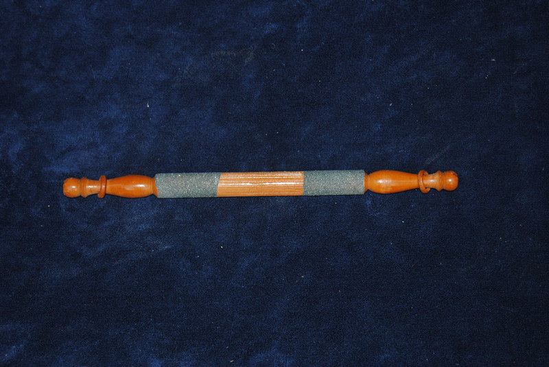 Bird cage stand bar matte stand stick leisure jump stick thrush bird bar with sand on both sides of the whole sand parrot stand bar grinding claws grinding mouth