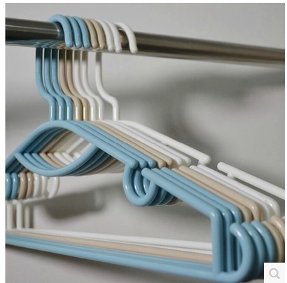 Japan anti - skid windshirt rack dry and wet dual towel frame multi - functional plastic hanger 8