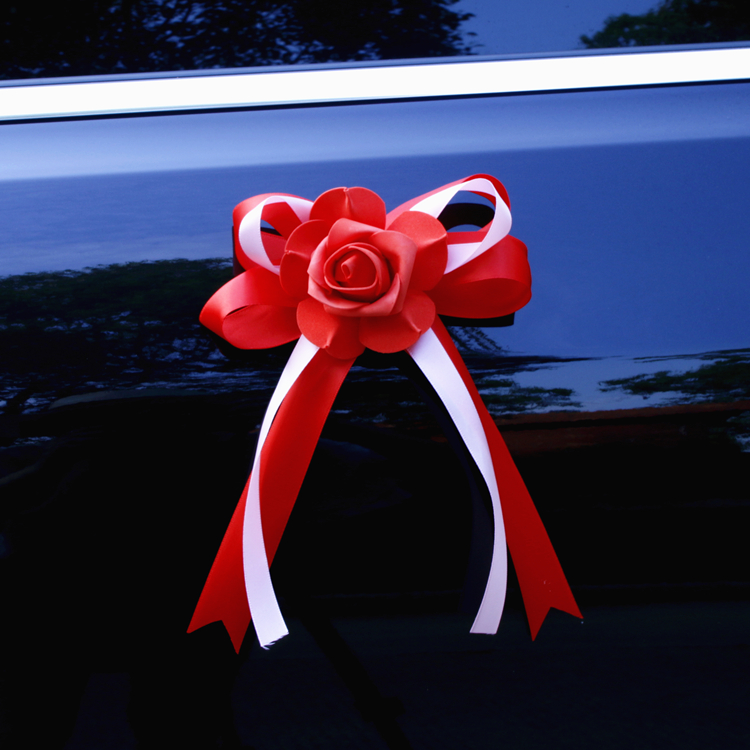 Creative Wedding Courtesy Car Laflower Wedding Gift Car Handle Decoration Flowers Wedding Accessories Wedding accessories Car Fleet decoration adorned with flowers A