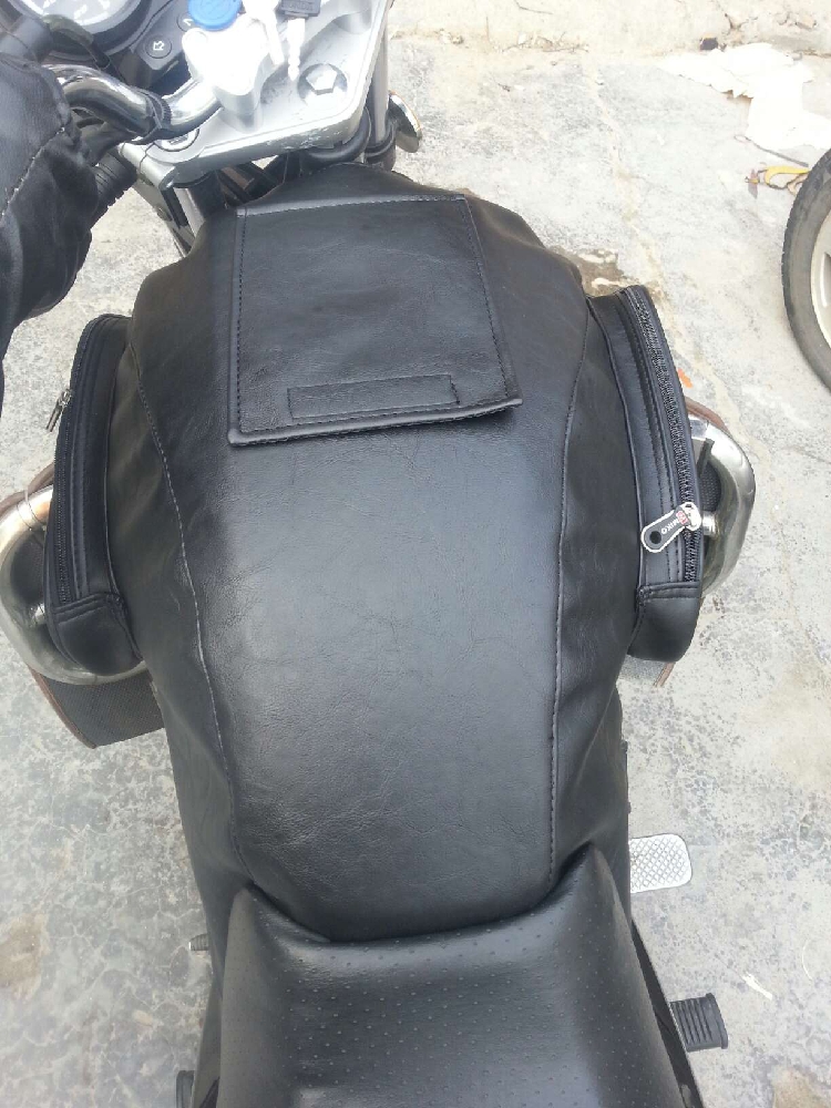 Saichi imitation Tianjian off-road vehicle special locomotive fuel tank cover waterproof sunscreen oil case bag