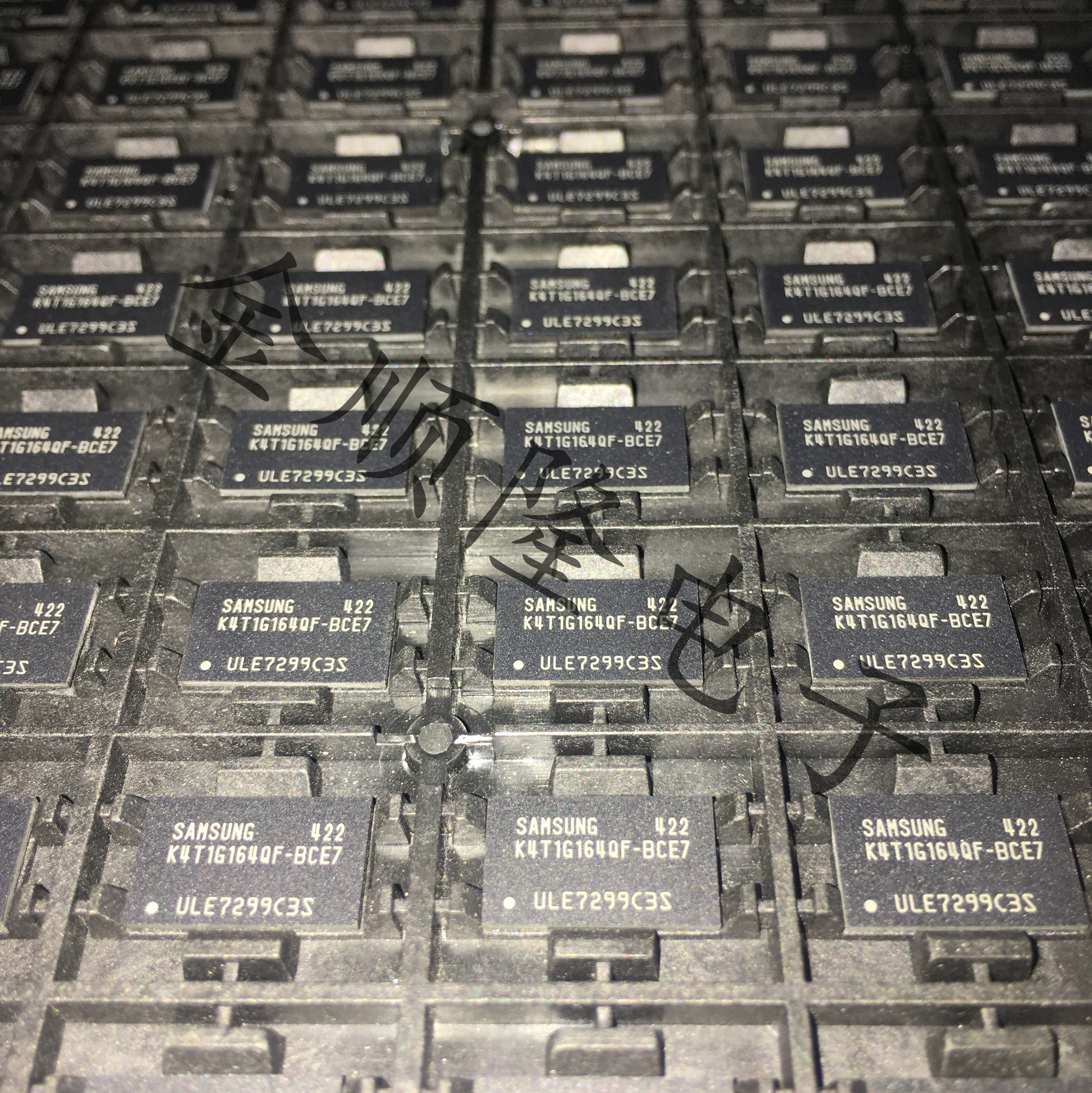 K4T1G164QF-BCE7 NEW MEMORY GRAIN BGA84 DDR2 1Gb SDARM