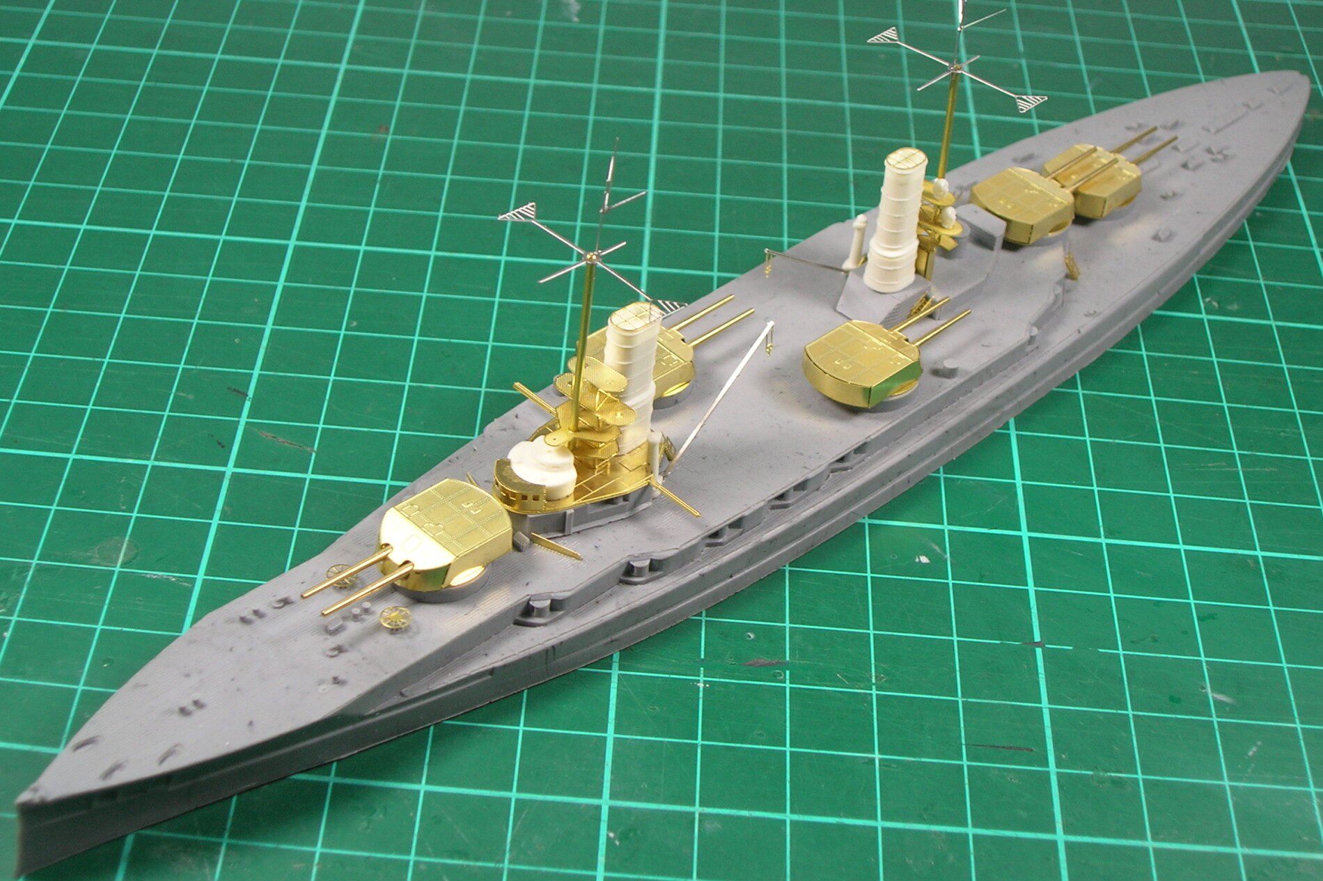 1 700 SMS Caesar class battleship King Albert (Resin gun no boat)