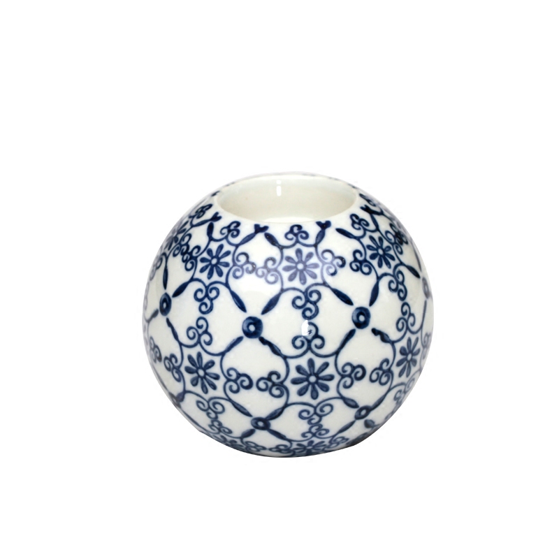 Candlestick ceramic Chinese Europe type restoring ancient ways programs hotel western - style romantic candlelight dinner table household decorative furnishing articles