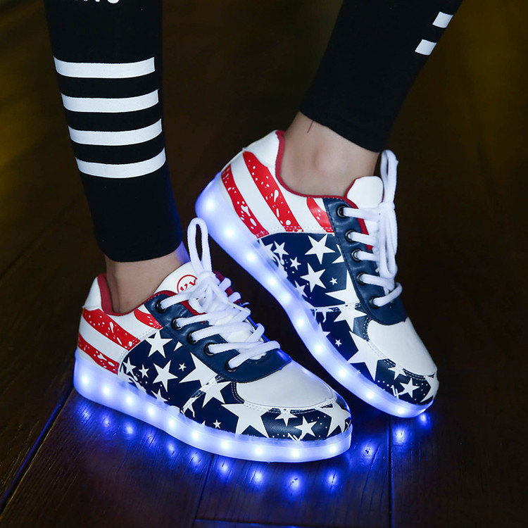 Rechargeable Luminous Shoes for Men and Women, Couple Shoes, Colorful Flash Sneakers, Ghost Step Dance Shoes, Sports Luminous Shoes, Casual Shoes Rechargeable Luminous Shoes for Men and Women, Couple Shoes, Colorful Flash Sneakers, Ghost Step Dance Shoes, Sports Luminous Shoes, Casual Shoes